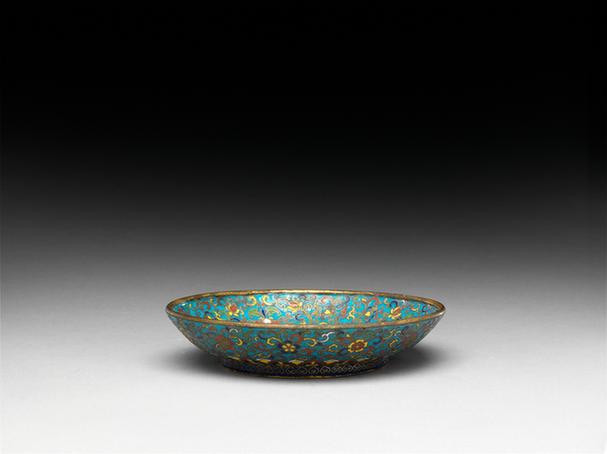 乾隆款掐丝珐琅宝相花纹碟