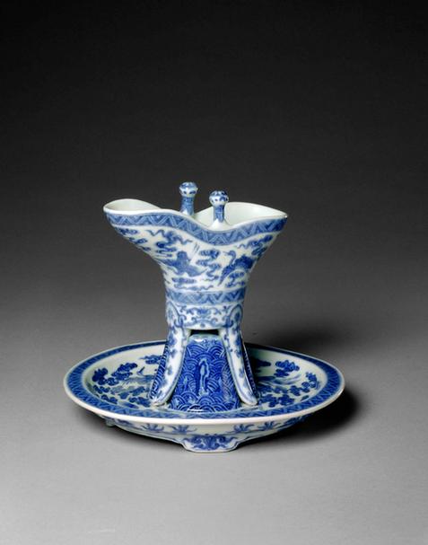 光绪款青花云鹤纹江山一统爵盘