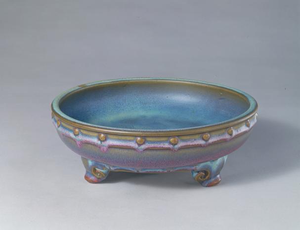 钧窑鼓式三足洗