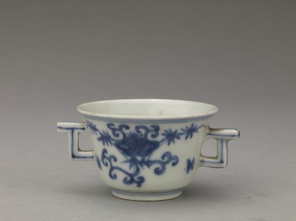 青花灵竹纹双耳杯