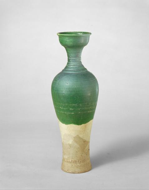 绿釉弦纹洗口瓶