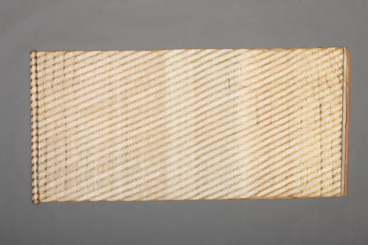 黄色条叶纹回回织金纱