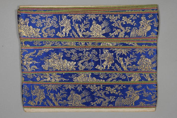 品蓝色缎地织金岁寒三友纹绦