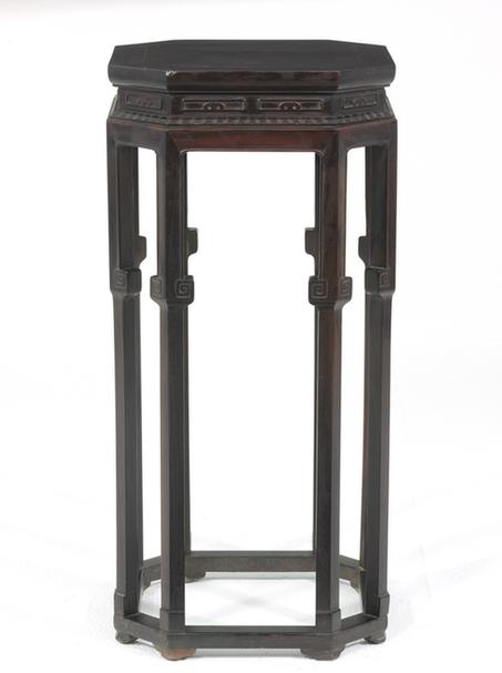 紫檀木雕花纹六角香几