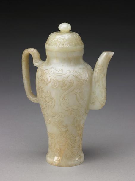 青玉云螭纹带盖执壶