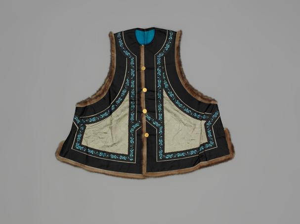 驼色纹暗花缎镶貂皮边琵琶襟夹坎肩