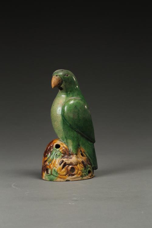 绿釉瓷鹦鹉