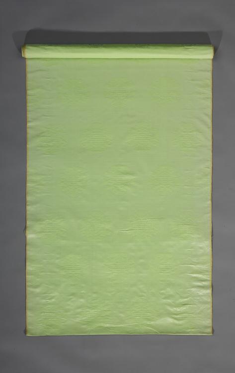 浅绿色锦地团万寿长庆纹暗花缎