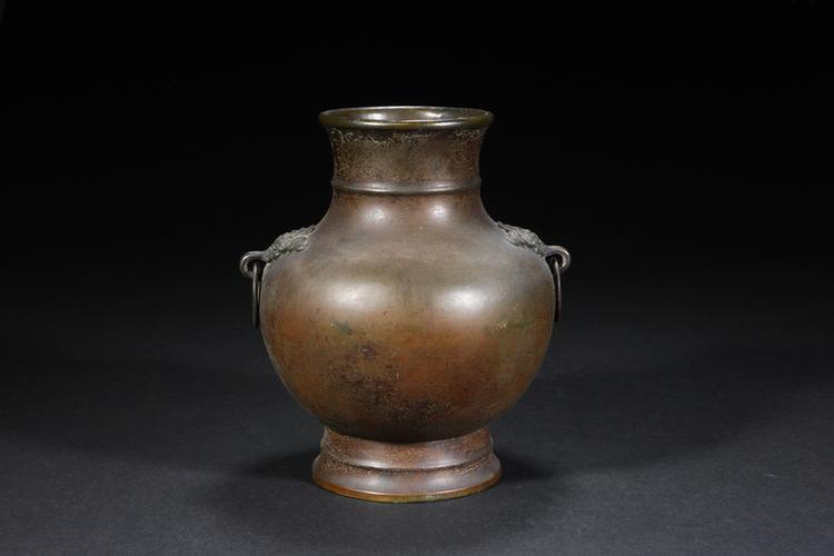 宣德款铜兽面活环壶