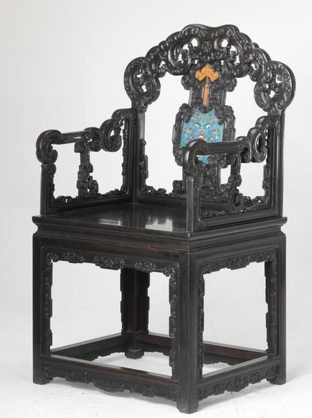 紫檀木雕花纹嵌珐琅椅