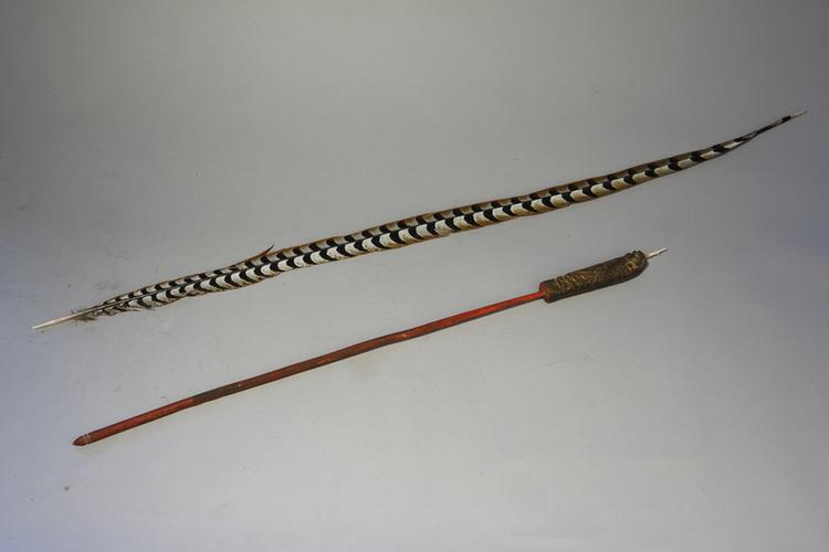 木金漆龙首形柄羽