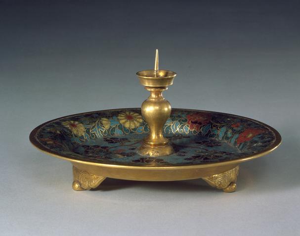 掐丝珐琅葡萄纹烛台