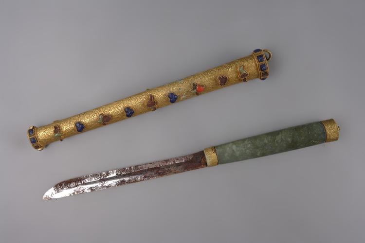 铜镀金嵌石青玉柄鞘刀