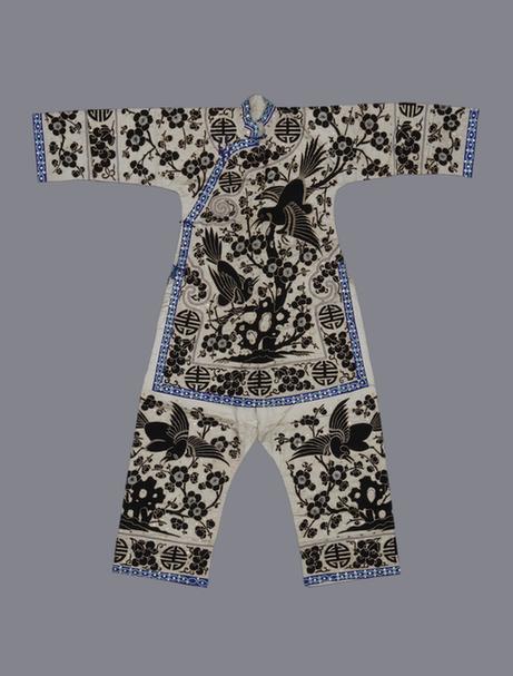 白色缎平金绣喜鹊梅纹采莲袄裤