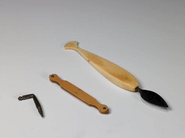 理发具-铁启瓶螺丝刀