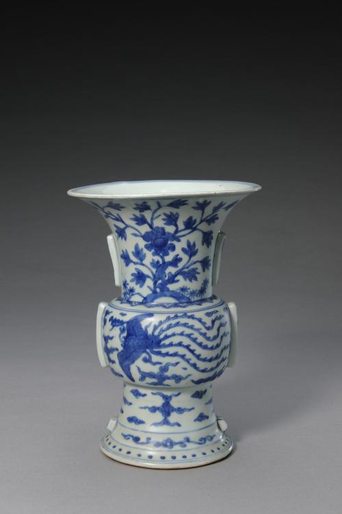 青花龙凤纹出戟花觚