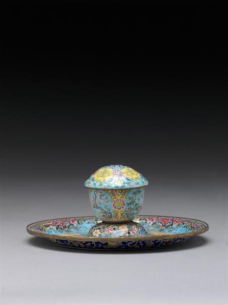 雍正款画珐琅带托盖杯