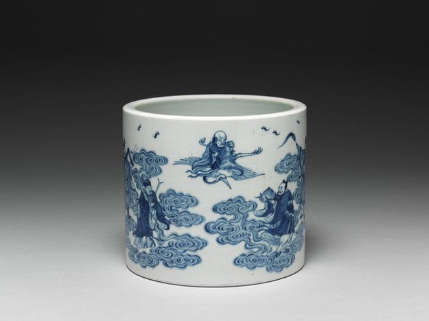 青花八仙庆寿大笔筒
