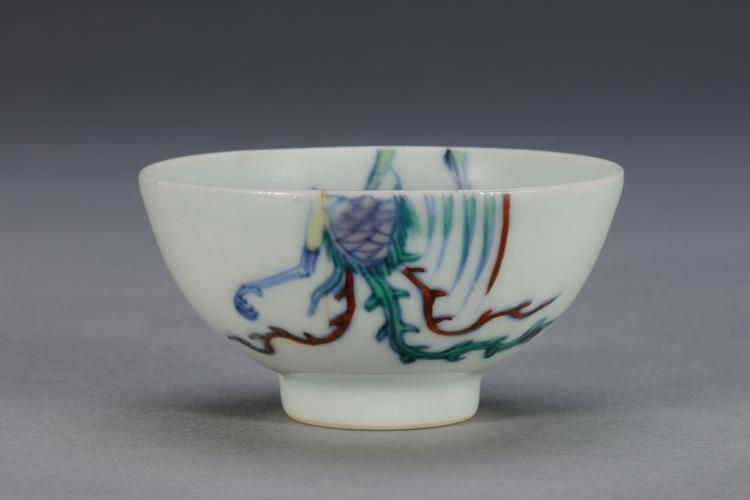 斗彩里外竹凤纹小杯