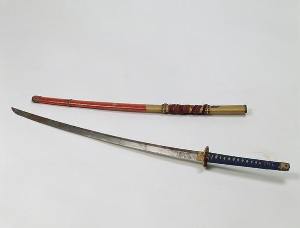 鲨鱼皮柄漆花纹鞘腰刀