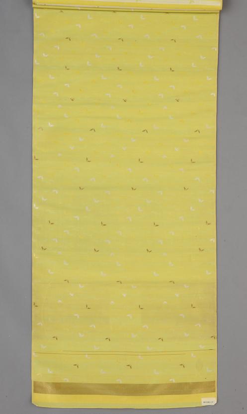 浅绿色地草蝶纹织金锦