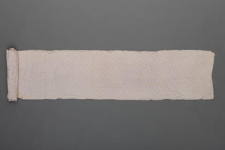 浅粉色百蝠纹花绸