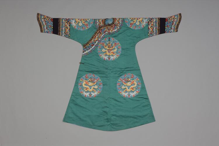 绿色缎绣八团彩云蝠金龙纹女夹龙袍