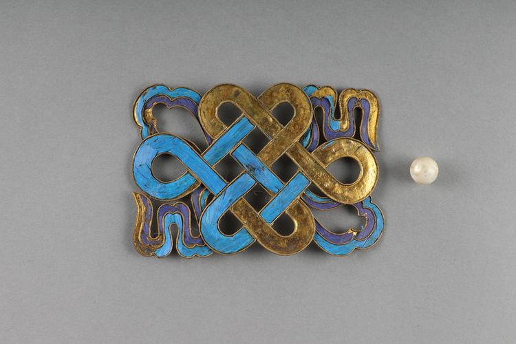 铜镀金点翠嵌珠盘肠纹帽花