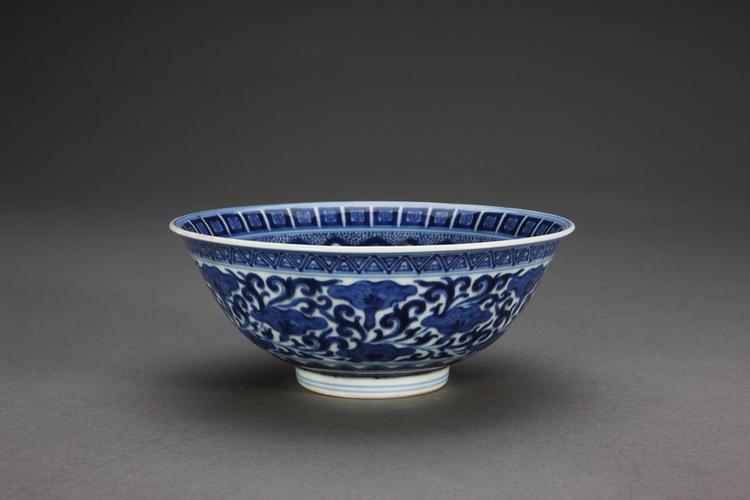 青花牵牛花纹碗