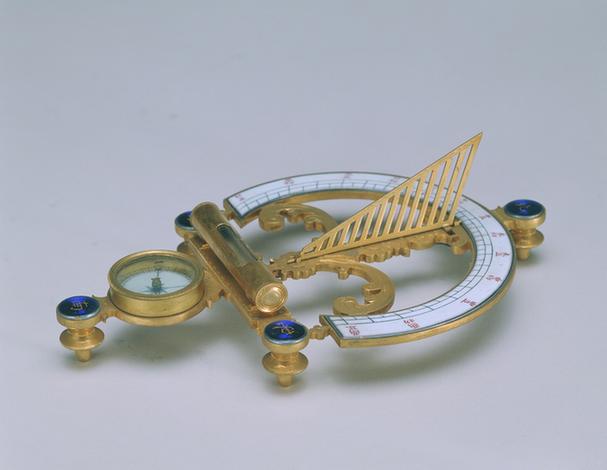 铜镀金嵌珐琅日晷