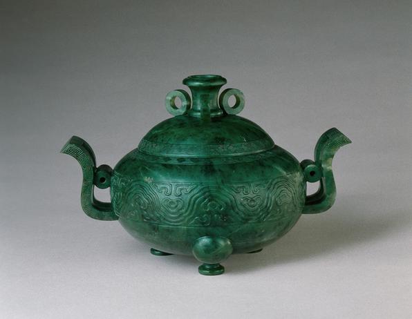 碧玉盘云纹带盖炉