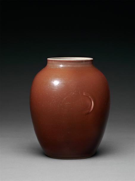 康熙款祭红釉月牙耳罐