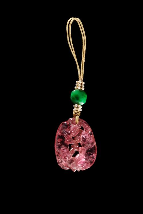 碧玺带翠双兽佩