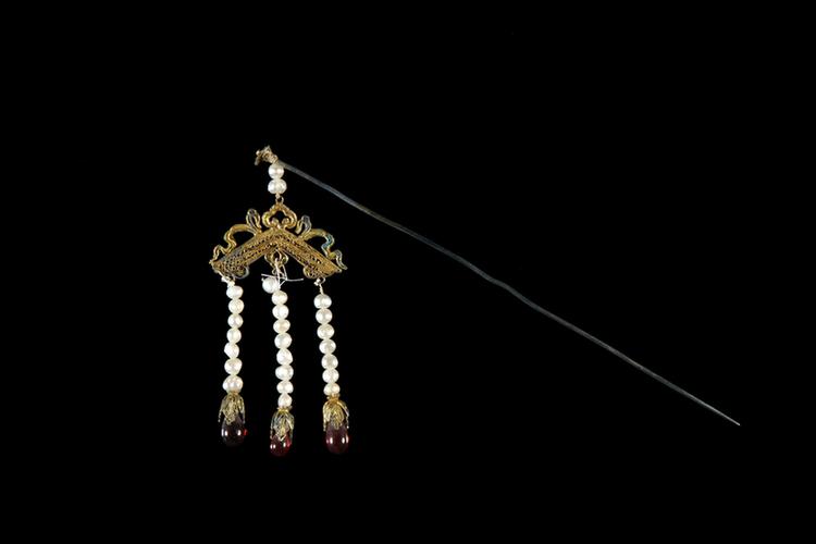 银镀金吉庆纹流苏