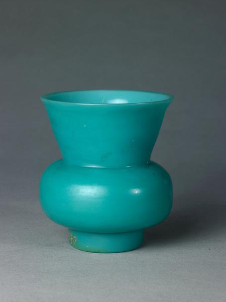 咸丰款浅绿色玻璃光素渣斗