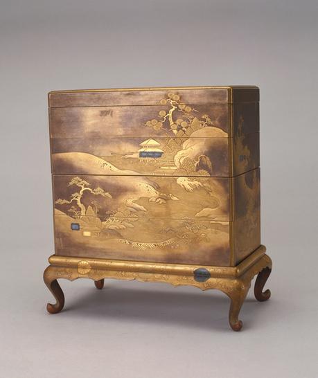 金漆山水楼阁图四层长方带几套盒