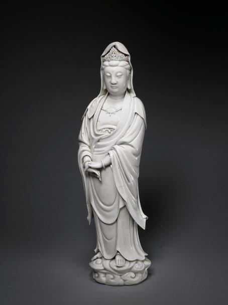 德化窑白釉观音菩萨立像