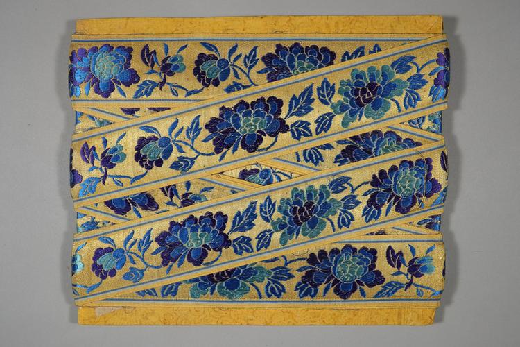 金地三蓝牡丹纹绦