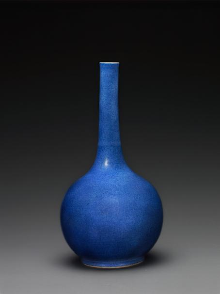 洒蓝釉油槌瓶